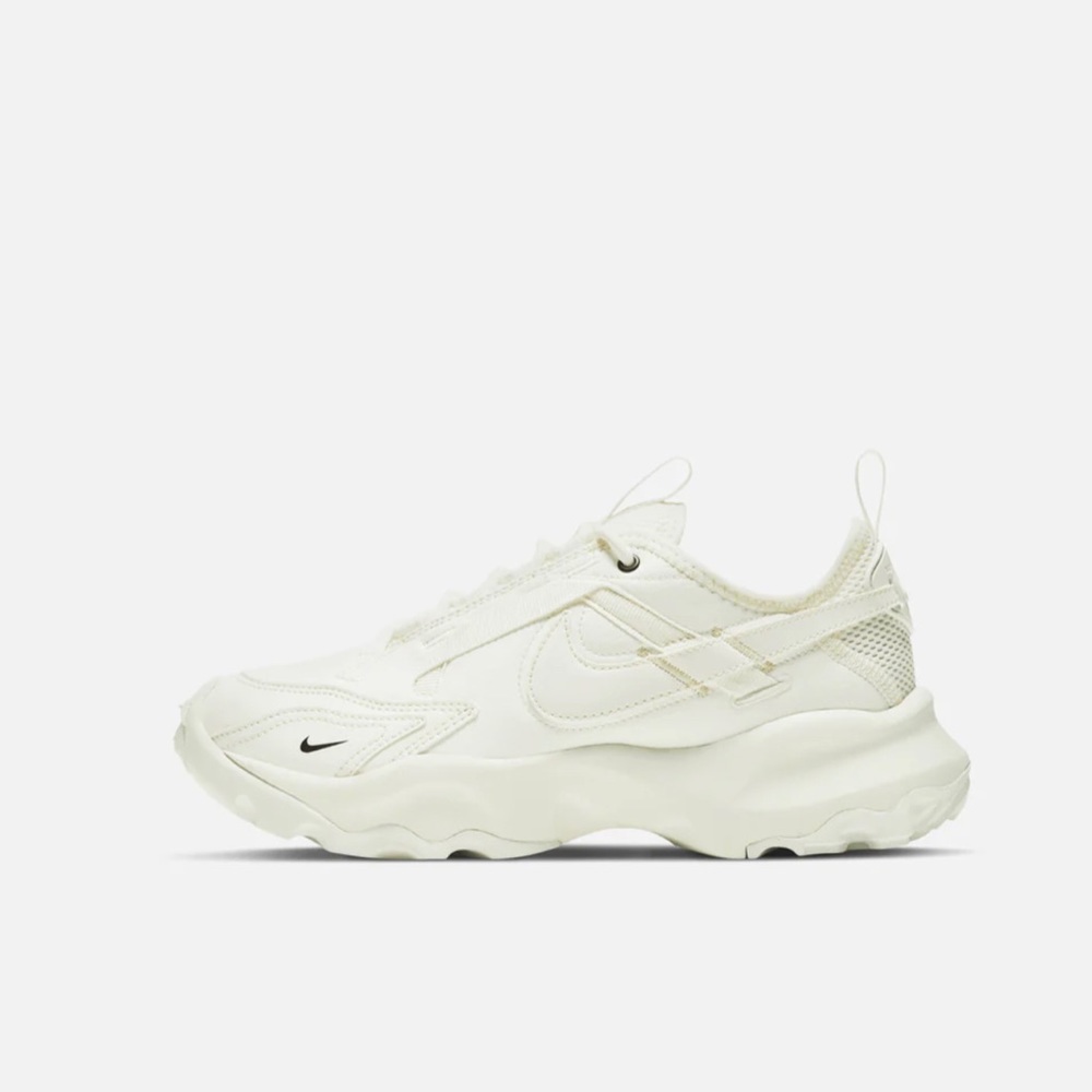 Nike Women's TC 7900